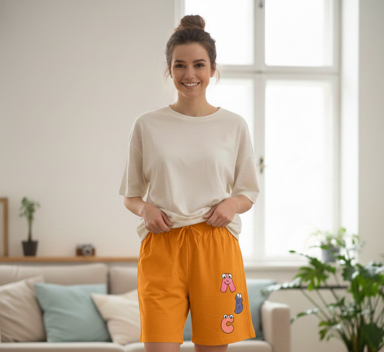 شورتک زنانه نخ پنبه لاکرا | نرم، راحت و کشسانی بالا رنگ زرد