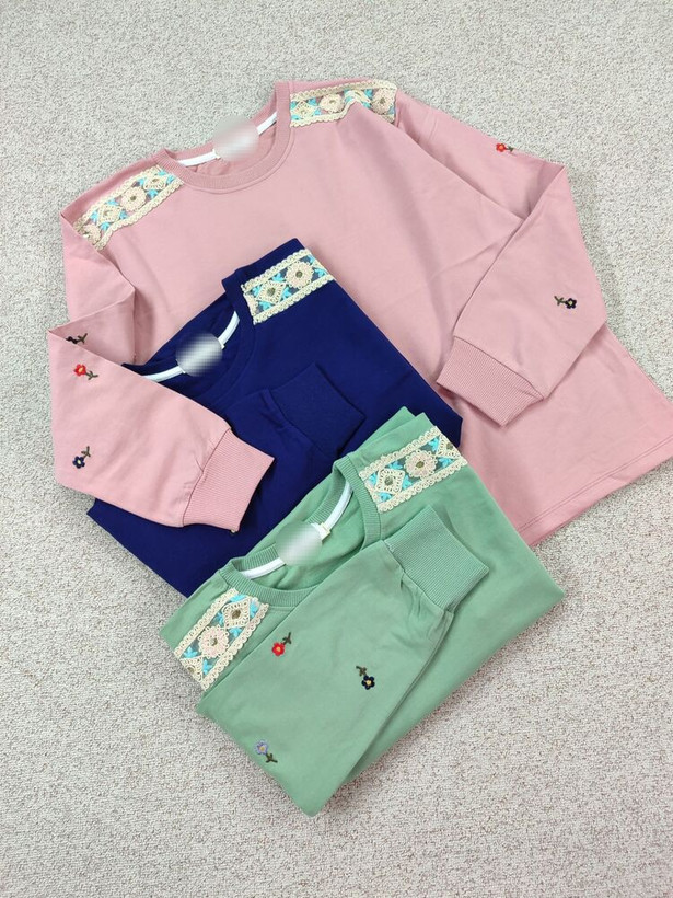 دورس زنانه آستین بلند گلدوزی با سرشانه گیپور جنس نخ و پنبه فری سایز 36 تا 44