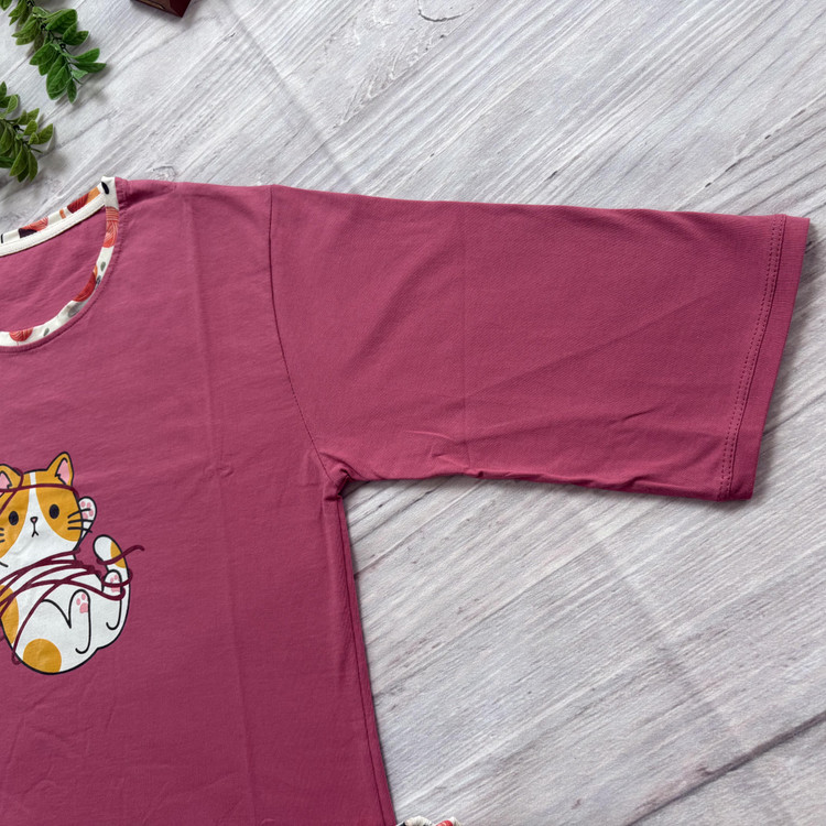ست تیشرت شلوار زنانه پنبهای آستین سهربع طرح گربه بازیگوش