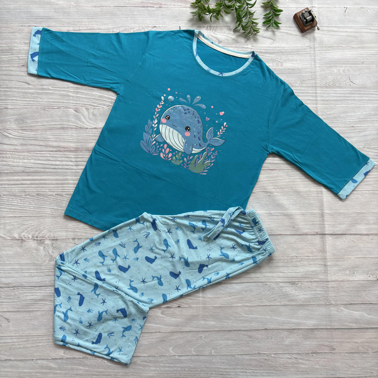 ست تیشرت شلوار زنانه پنبهای آستین سهربع طرح نهنگ