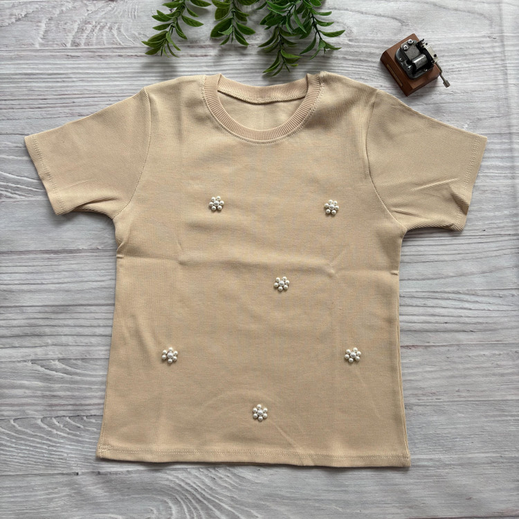 کراپ زنانه کبریتی مروارید دار فری سایز کرم