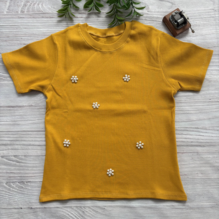 کراپ زنانه کبریتی مروارید دار فری سایز خردلی